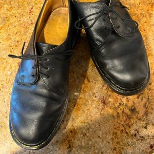 Authentic Dr Martens Black Mens Oxford - Size 6